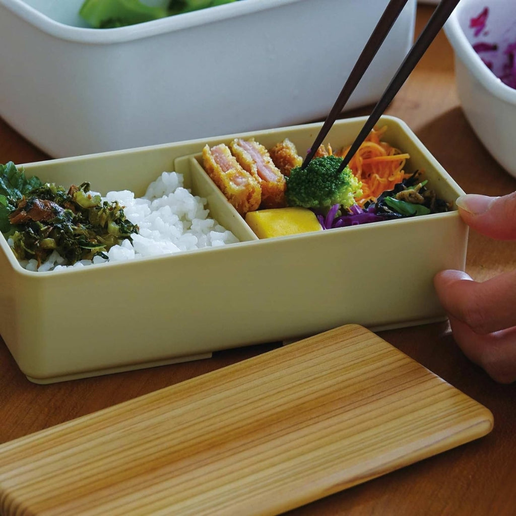 Japanese Lunch Box - Wooden-lid (Beige)