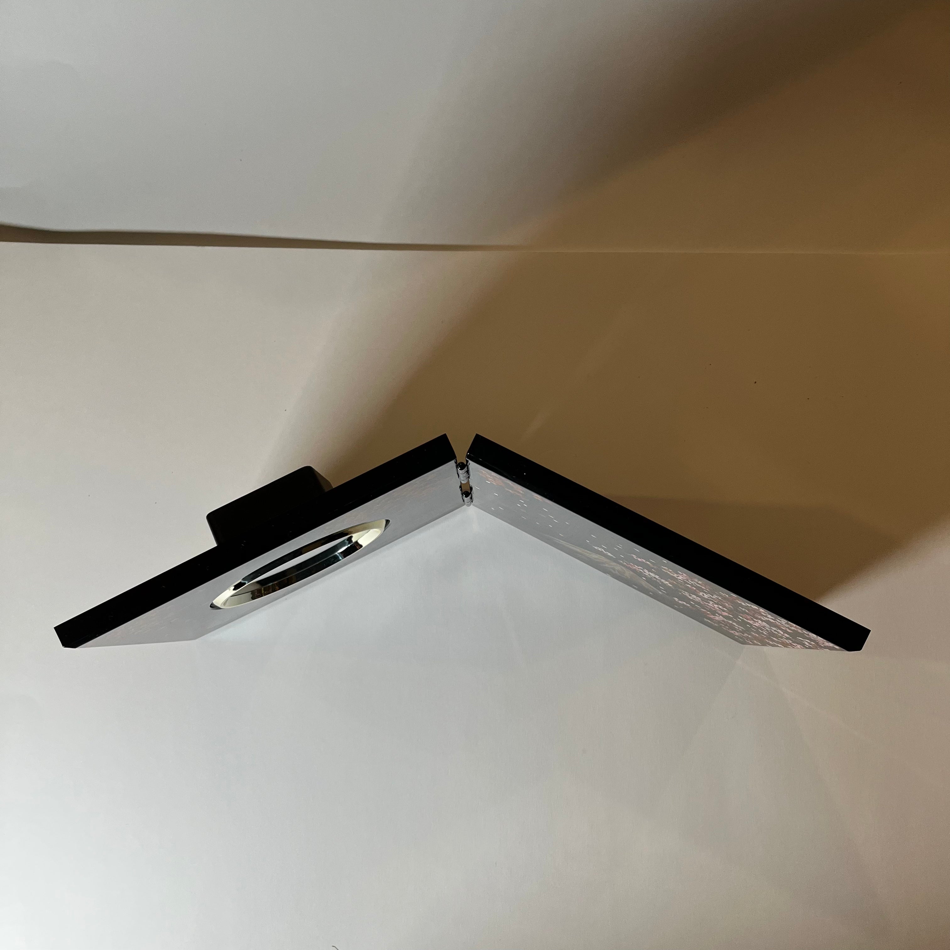 Folding Screen Clock | Umami Square