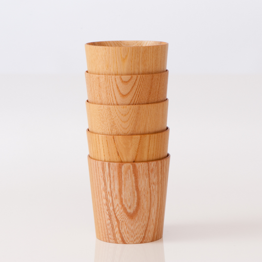 木のコップ Wooden cup