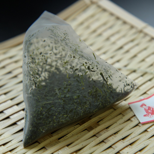 Japanese green tea Gyokuro Maiko-san